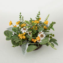 Load image into Gallery viewer, Daisy Marigold Blooms Orb