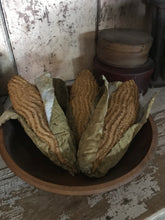 Load image into Gallery viewer, Handmade Primitive Ear of Corn