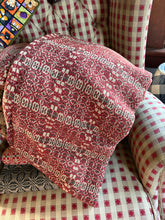 Load image into Gallery viewer, Wentworth Red/Green/Linen Throw
