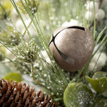 Load image into Gallery viewer, Mixed Pine Berry &amp; Bell Pick
